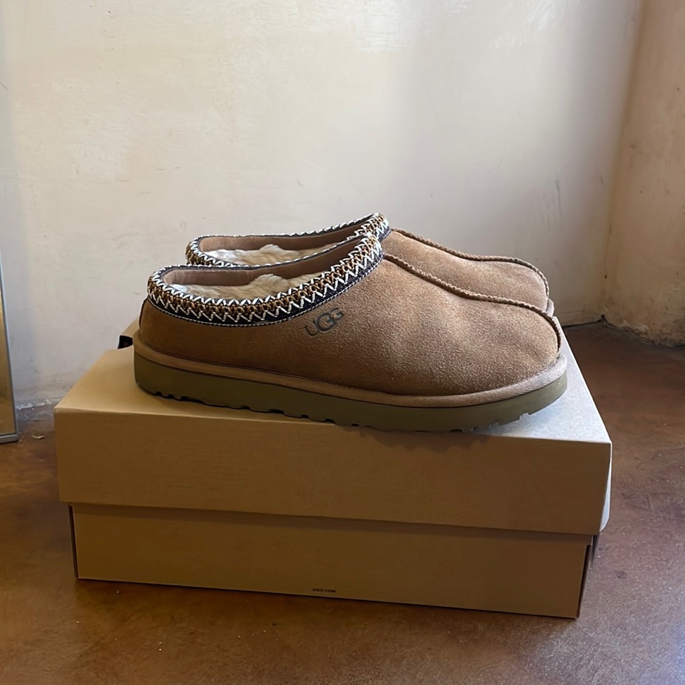 UGG Tasman Slipper Women’s Size 11 in Chestnut